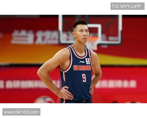 易建联再度入选CBA全明星首发阵容，成为本赛季最大亮点